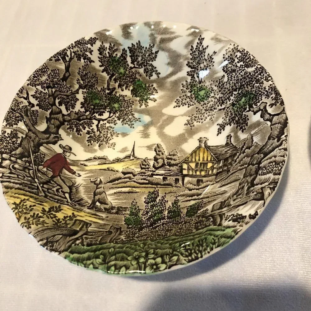 THE HUNTER by FRANCISCAN SMALL BOWLS HAND ENGRAVE.     F1